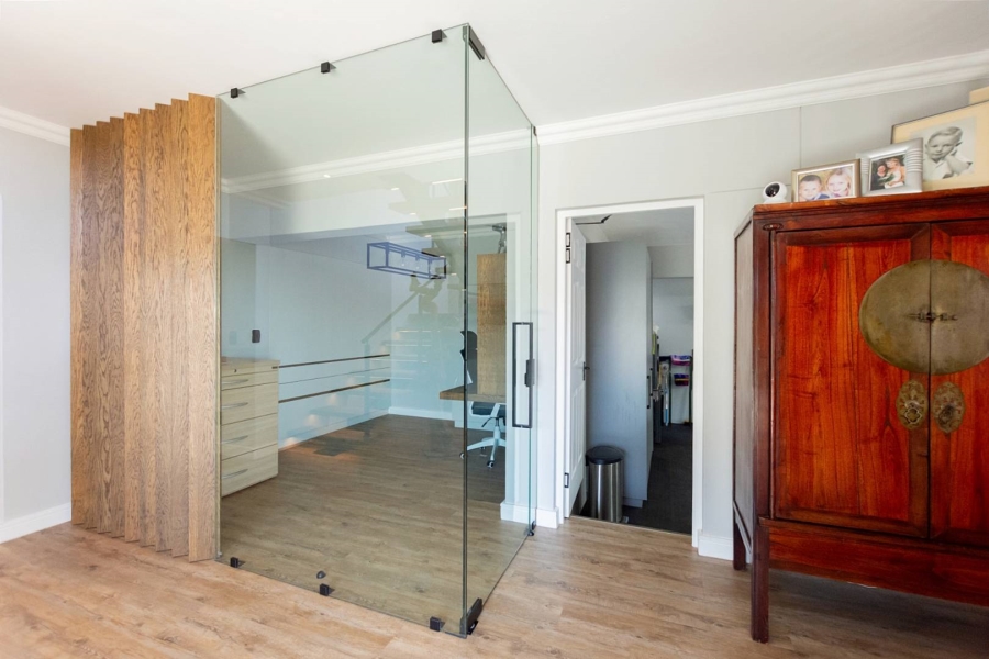 3 Bedroom Property for Sale in Calypso Beach Western Cape